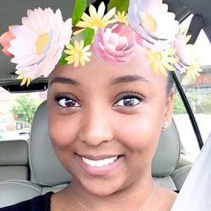 Meet your Posher, Michaela